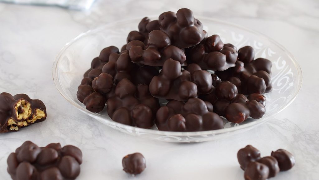 Dolcetti al cioccolato con un ingrediente segreto, buonissimi e con 170 calorie!