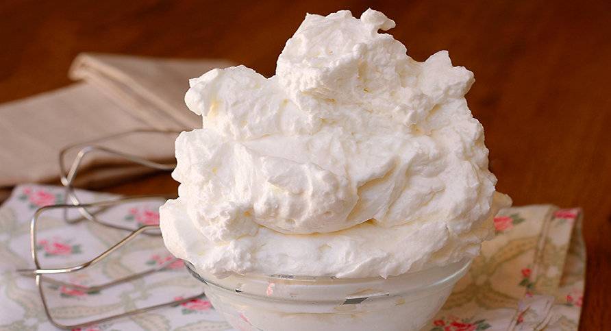 La crema di cocco senza panna che non si cuoce: buona, veloce e leggera. Solo 110 calorie!