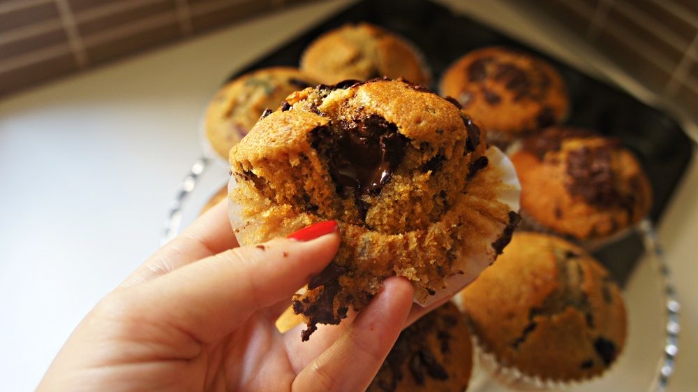 Muffin di ricotta e cioccolato, uno spuntino goloso e buono con sole 170 calorie!