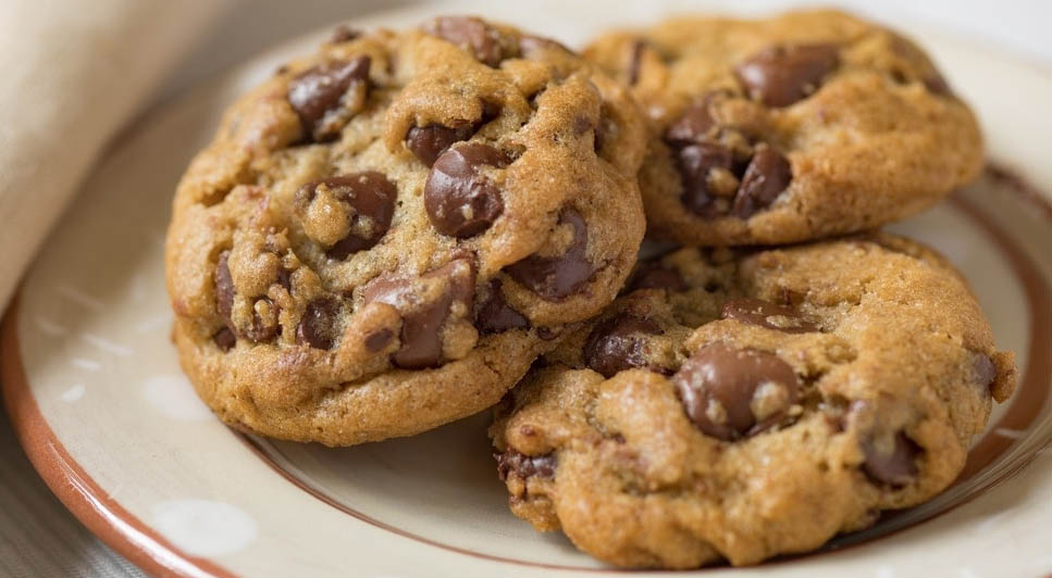 I biscotti cookies senza uova e burro per una colazione sana e ricca di nutrienti.