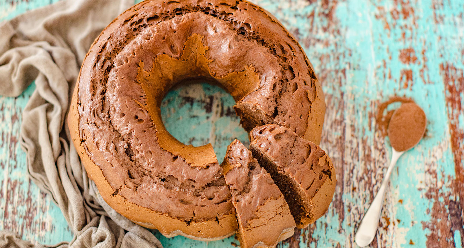 Ciambellone al cacao e mele all'acqua