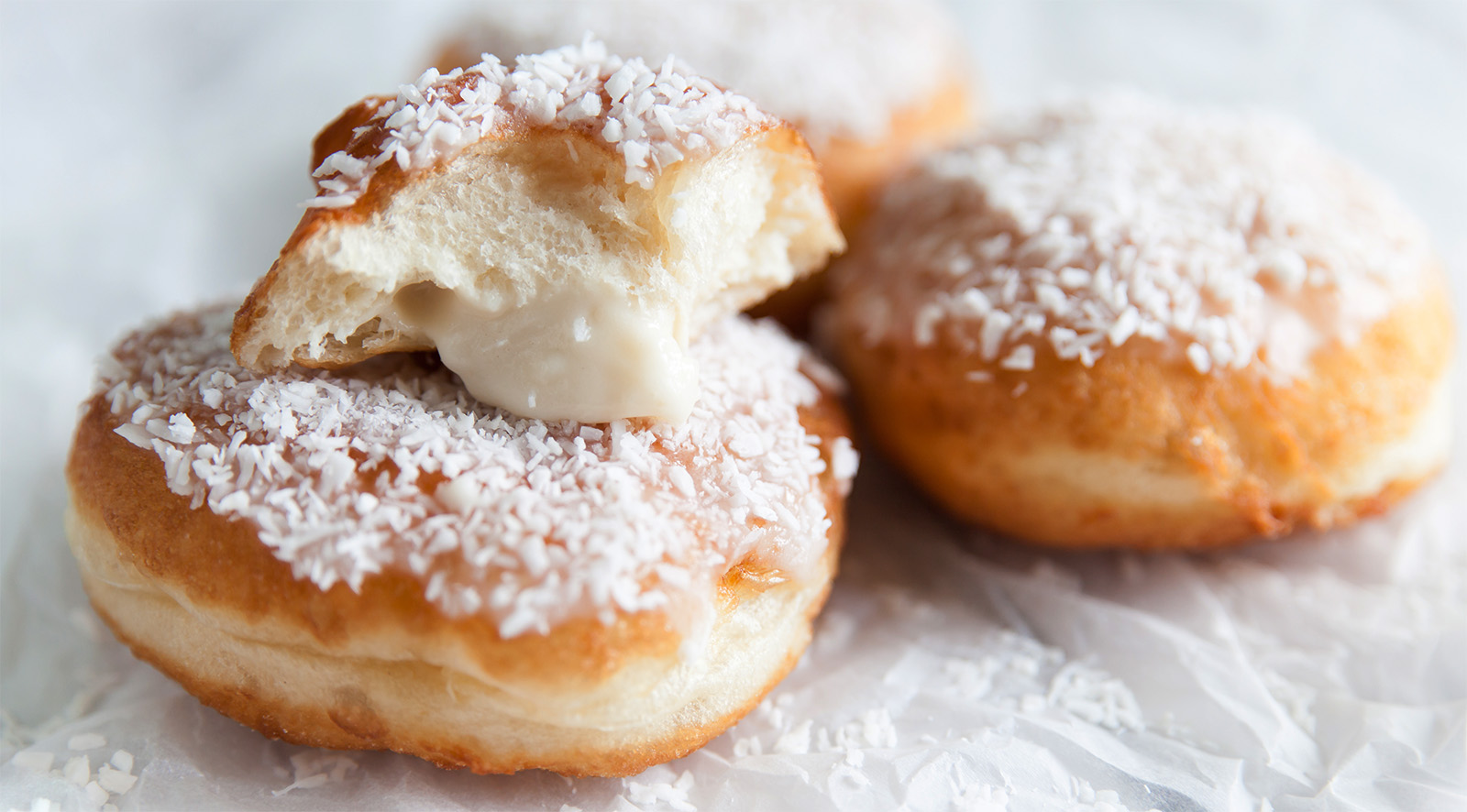 Donuts al cocco senza burro e uova