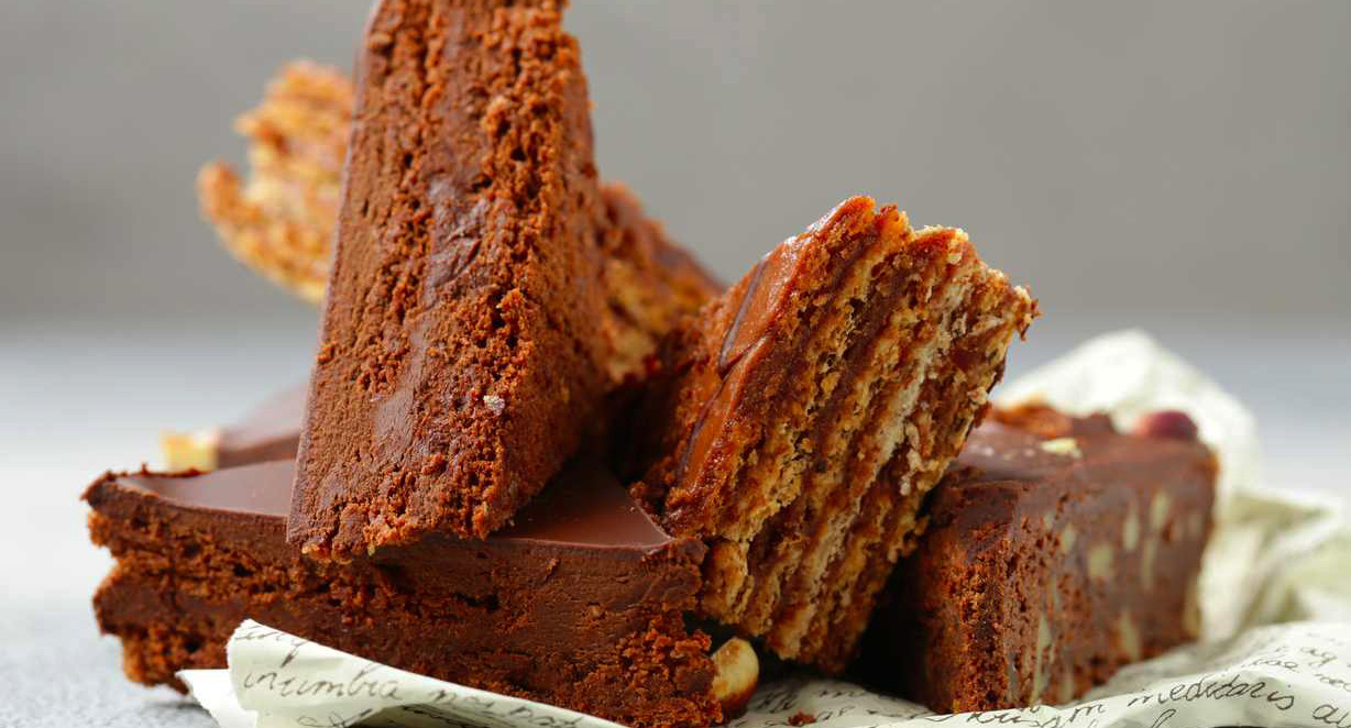 Torta al cioccolato e biscotti senza burro