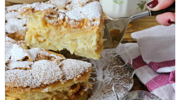 Torta di mele al rum