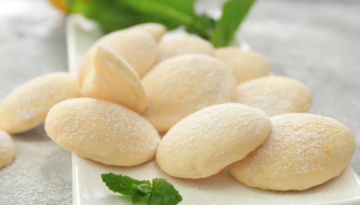 Biscotti al limone senza uova, burro e latte