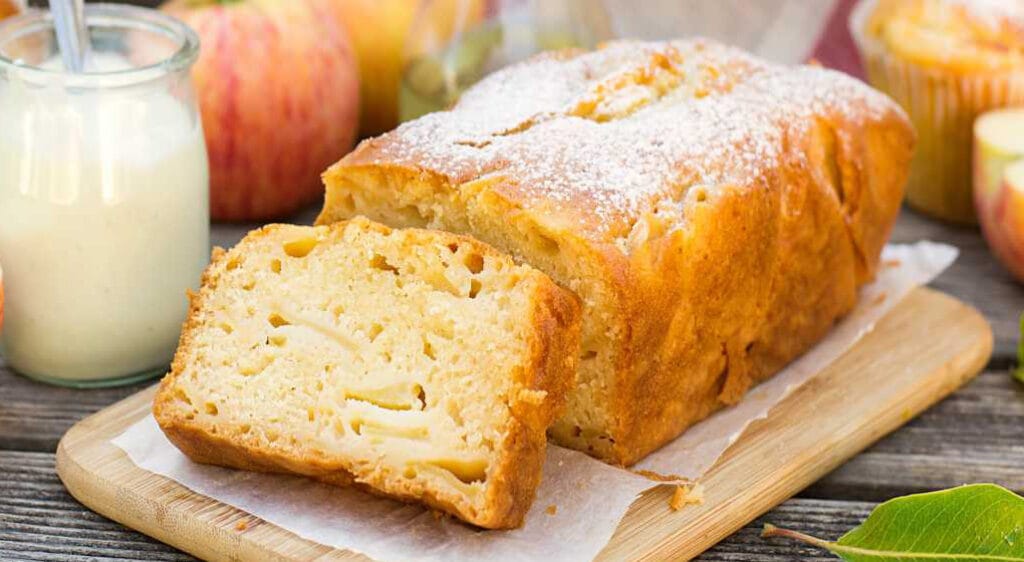 Plumcake allo yogurt e mele senza burro, vi lascerà a bocca aperta. Solo 190 Kcal!