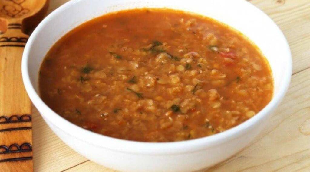 Zuppa di miglio e lenticchie, perfetta per perdere peso. Solo 290 Kcal!