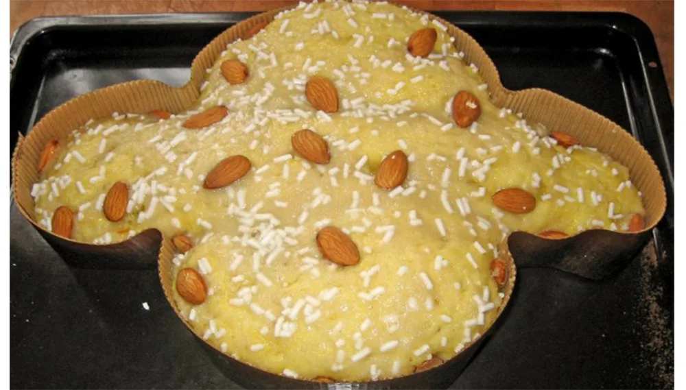 Colomba di Pasqua light SENZA uova e burro (all’arancia e mandorle). Solo 210 Kcal!