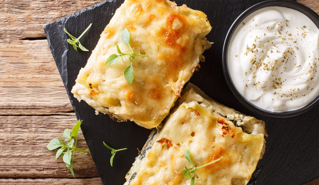 Lasagna cremosa con zucchine e besciamella light, super deliziose. Solo 310 Kcal!