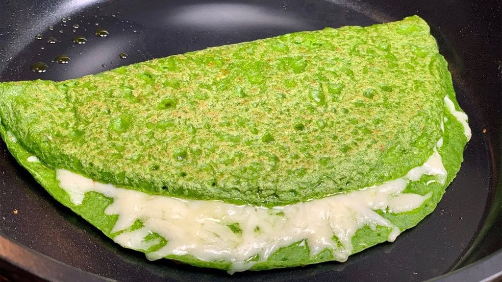 Crêpes di spinaci SENZA farina, per una cena veloce proteica e sfiziosa. Solo 115 Kcal!