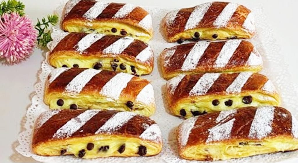 Le brioche ripiene di crema e cioccolato per una colazione da favola. Solo 130 Kcal!