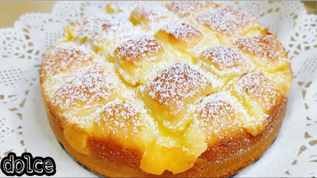 La torta alla crema, così buona che la farete ogni settimana. Solo 170 Kcal!