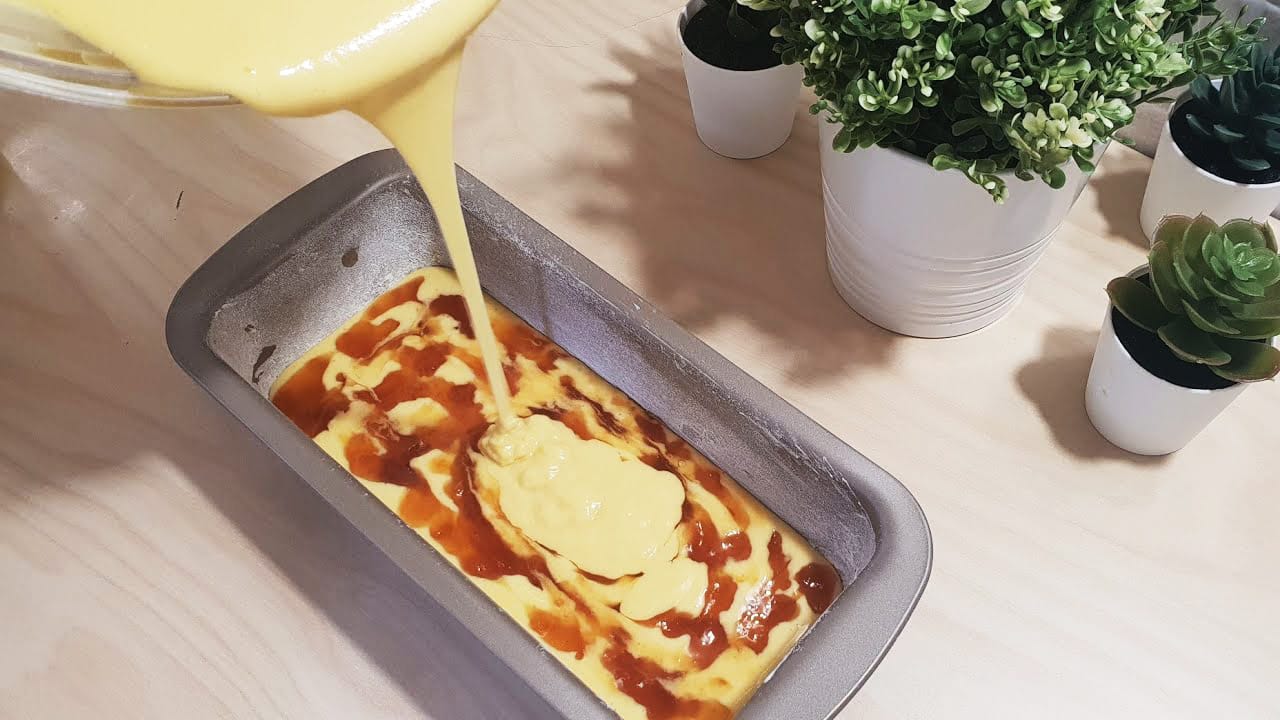 Torta versata alla marmellata