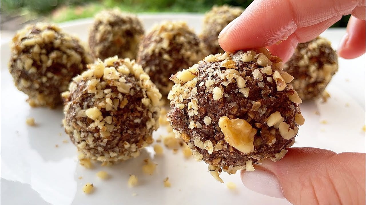 Biscotti alle noci al cacao, senza burro, latte e uova