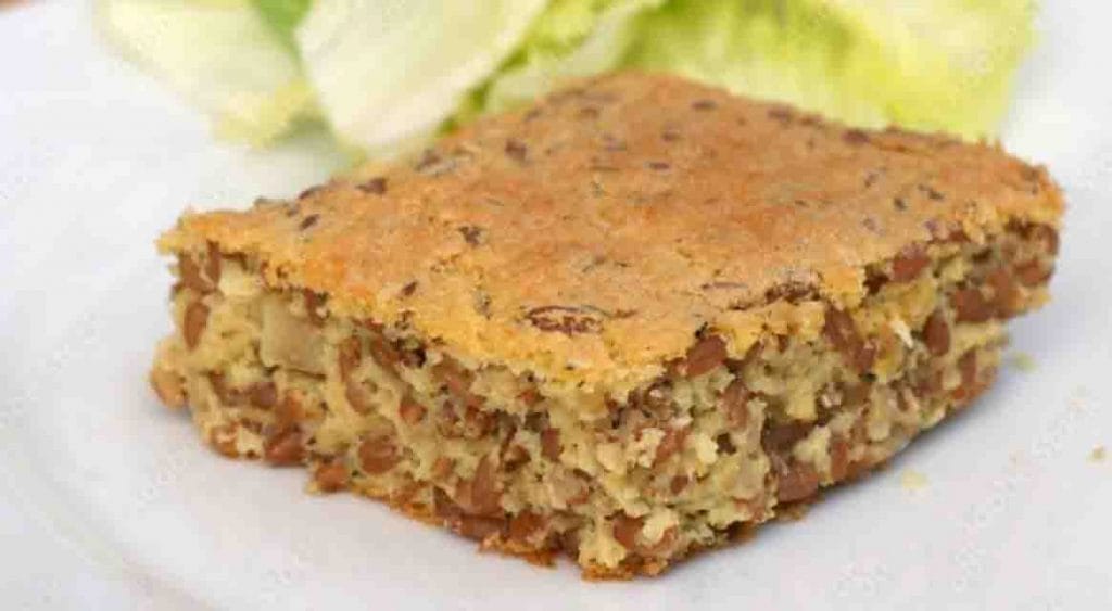 La torta salata al farro, ricca di fibre e proteine, perfetta per la dieta. Solo 370 Kcal!