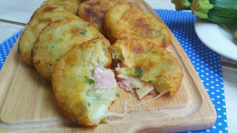 Le bombe di patate e zucchine filanti: buonissime, veloci e leggerissime!