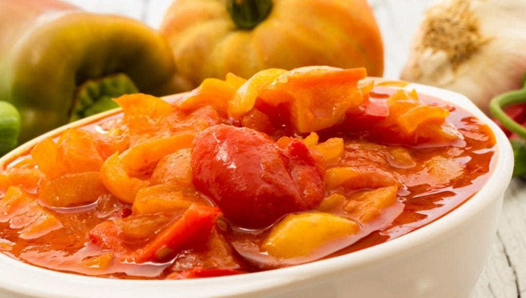 Peperonata senza grassi, il contorno impeccabile che vi stupirà. Solo 160 Kcal!