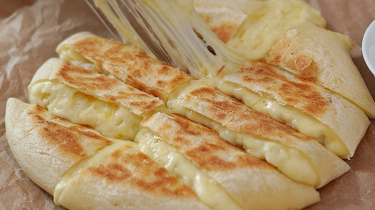Pane di patate al formaggio