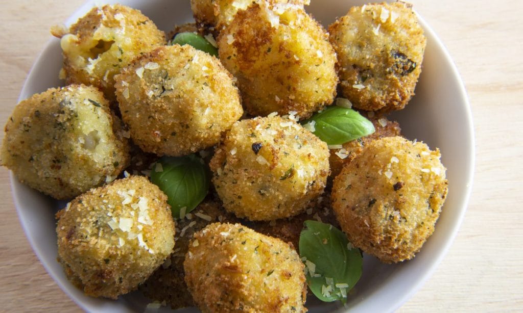 Polpette di pollo e zucchine allo zenzero, così buone che una tira l’altra. Solo 40 Kcal!