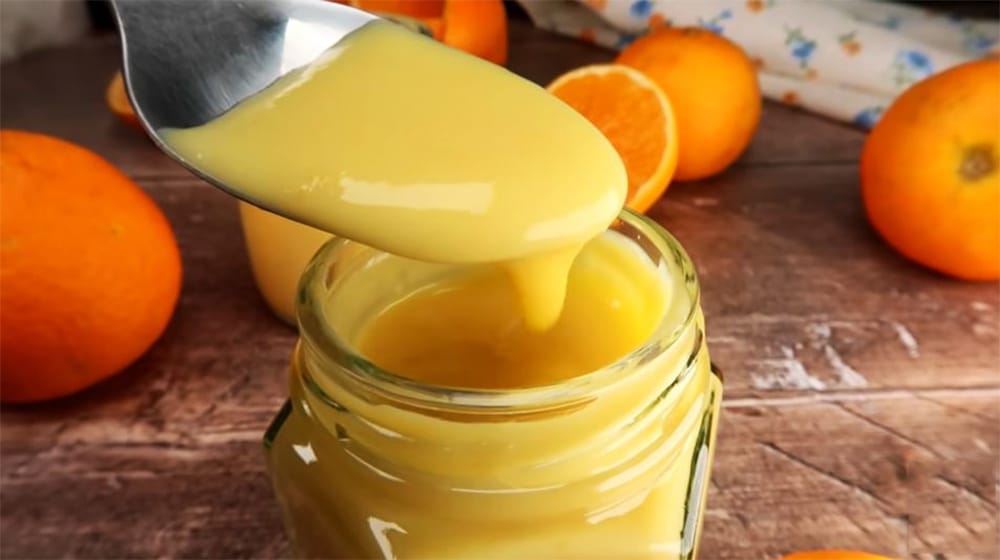 Crema al mandarino, da gustare al cucchiaio, con tanta vitamina C. Solo 170 Kcal!