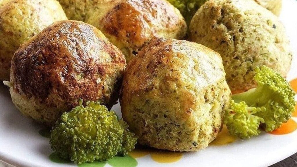 Polpette di broccoli, un’alternativa deliziosa per far mangiare i broccoli anche ai bambini! Solo 45 Kcal