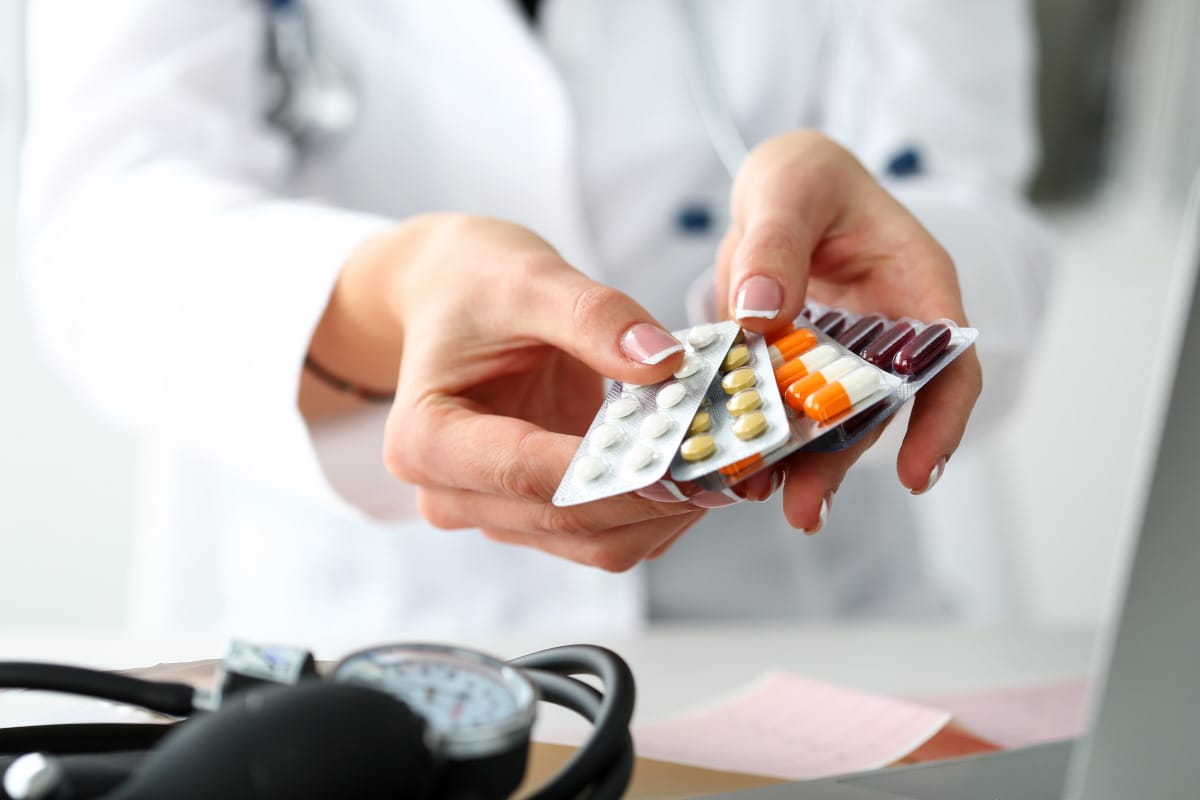 Farmaci da non assumere col paracetamolo
