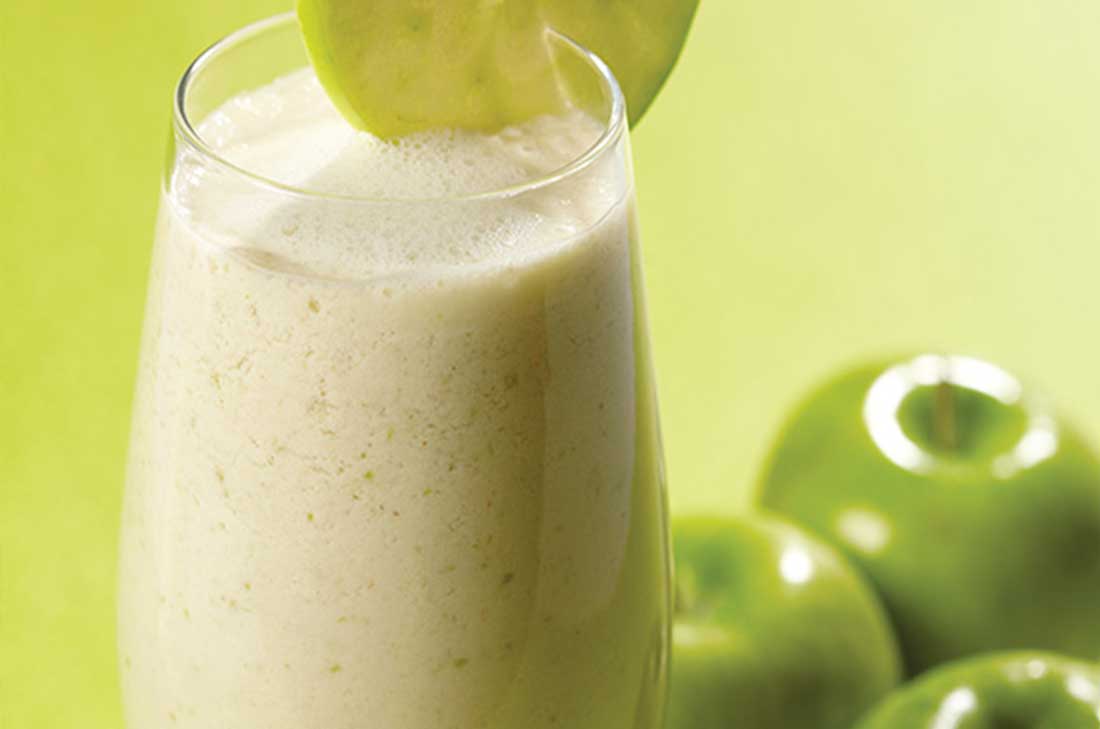 Frullato di mela, yogurt e cannella