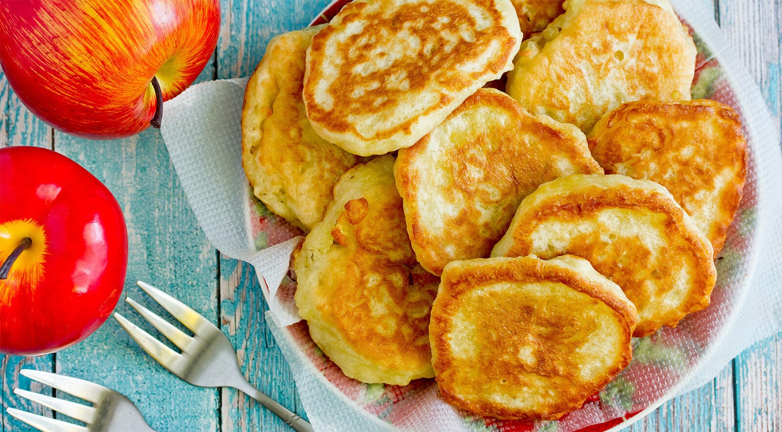 Pancake alle mele senza uova e burro
