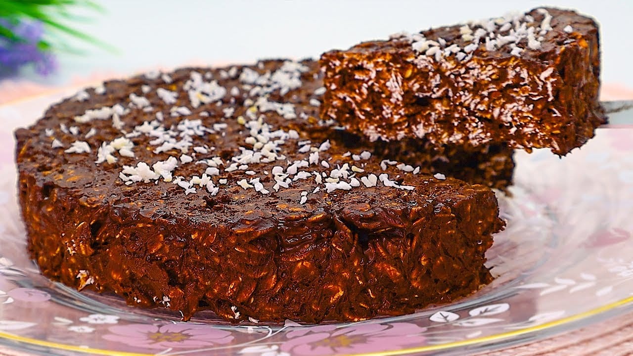 Torta al cacao, banana e fiocchi d'avena