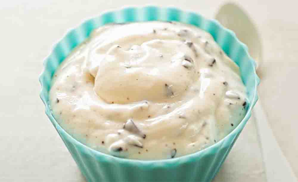 Crema alla stracciatella, così l’avete mai provata? E’ davvero deliziosa e ha sole 150 calorie!