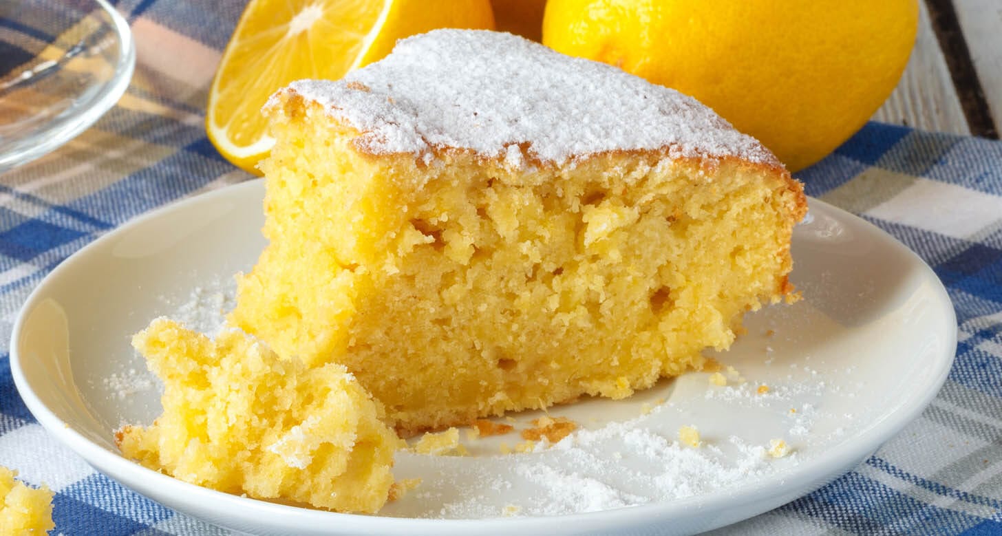 Torta al limone senza farina, burro e latte