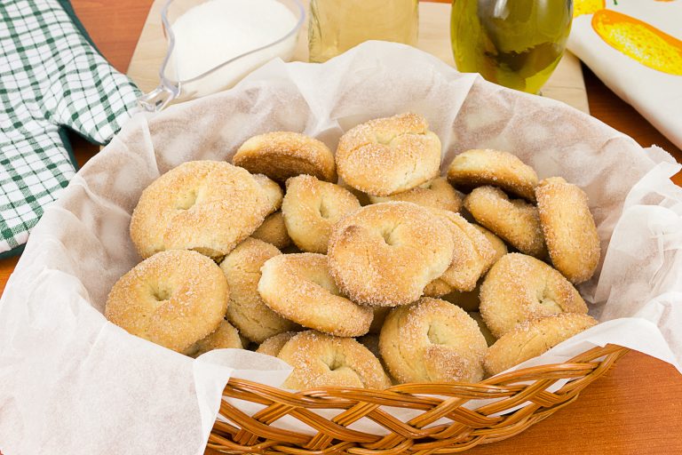 Biscotti della nonna, ti insegno la ricetta semplicissima ed antica. Ed è anche senza burro!
