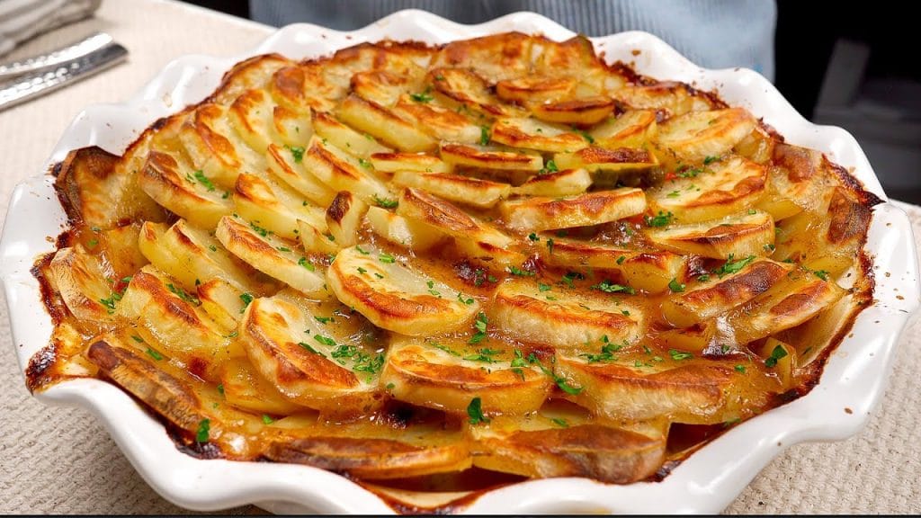 Patate sopra e macinato di carne sotto! La cena dietetica e saporita di sole 240 calorie