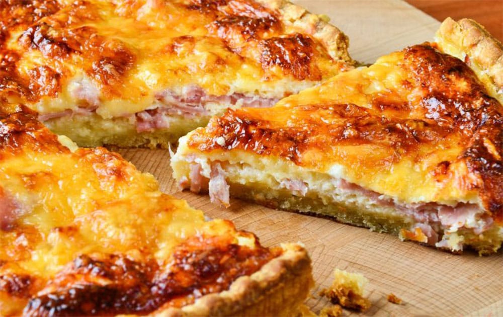 Quiche lorraine light: la torta salata francese tanto saporita, dietetica e senza panna!