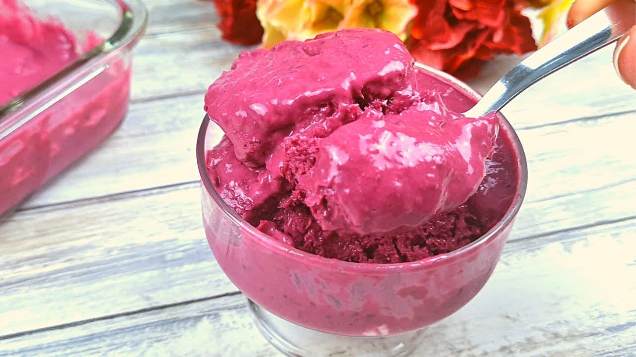 Gelato alle more senza zucchero né panna