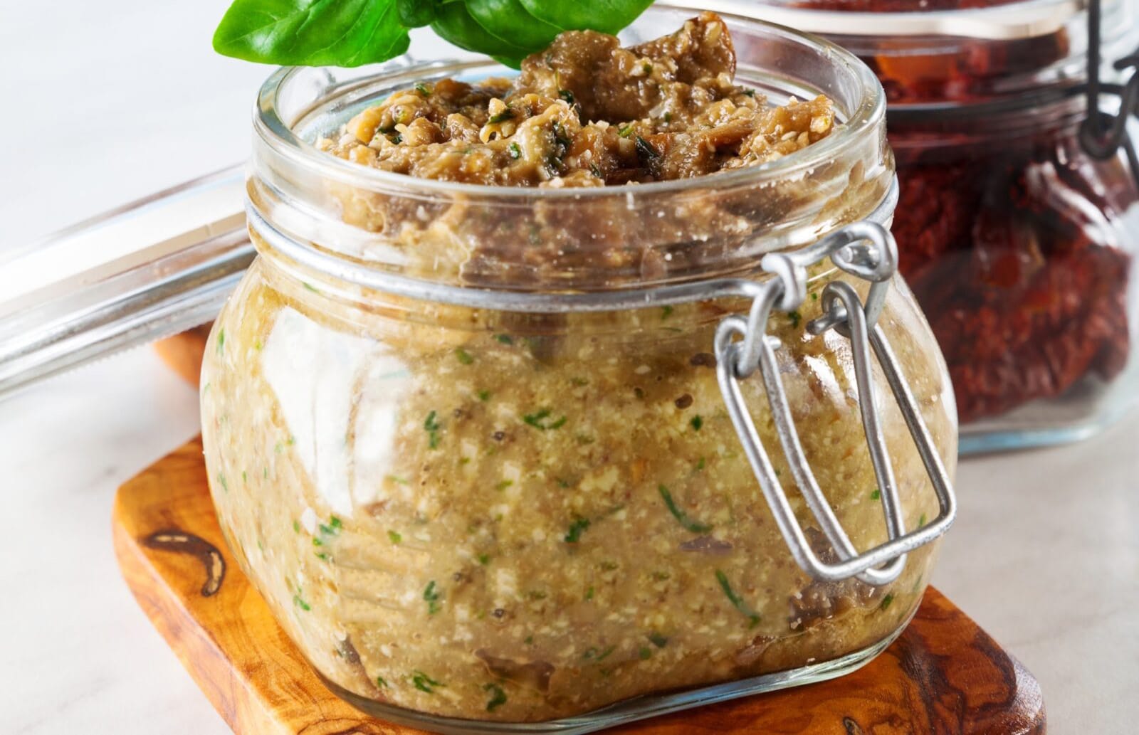 Pesto di melanzane, zucchine e pomodorini