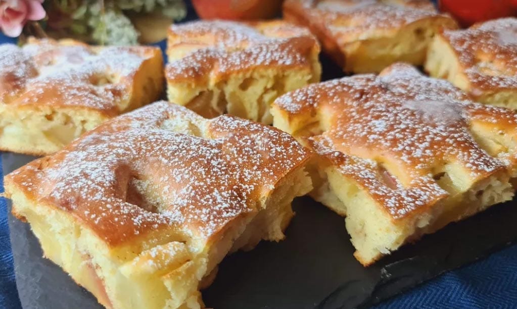 Torta di mele, ve ne serviranno 5 per un dolce golosissimo e tanto dietetico. Solo 150 Kcal!