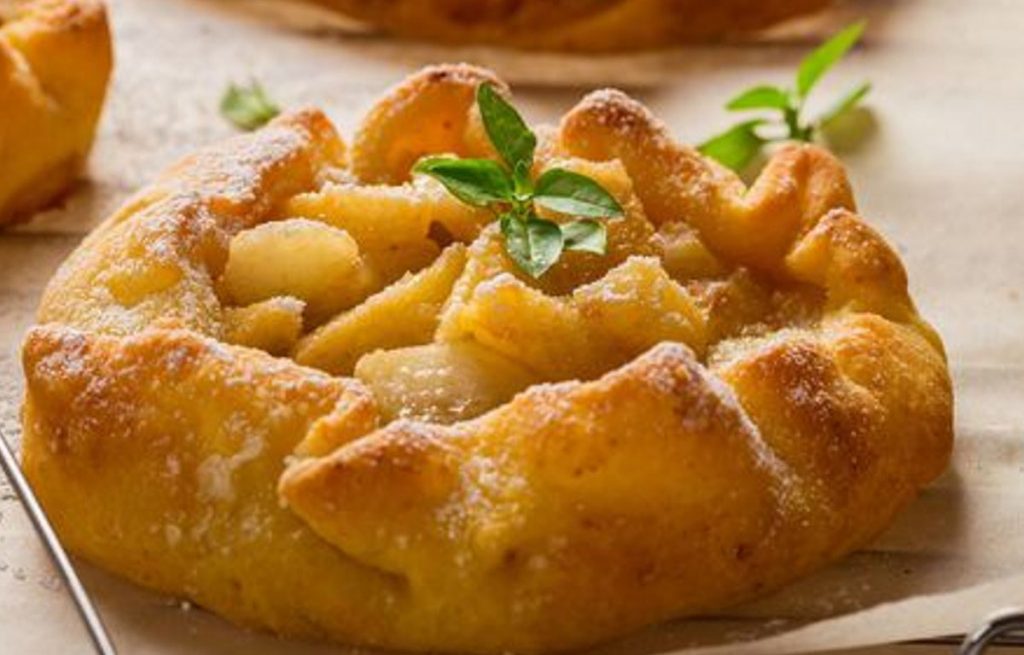 Quando non avete tempo, la torta di mele in pasta sfoglia è la ricetta perfetta!