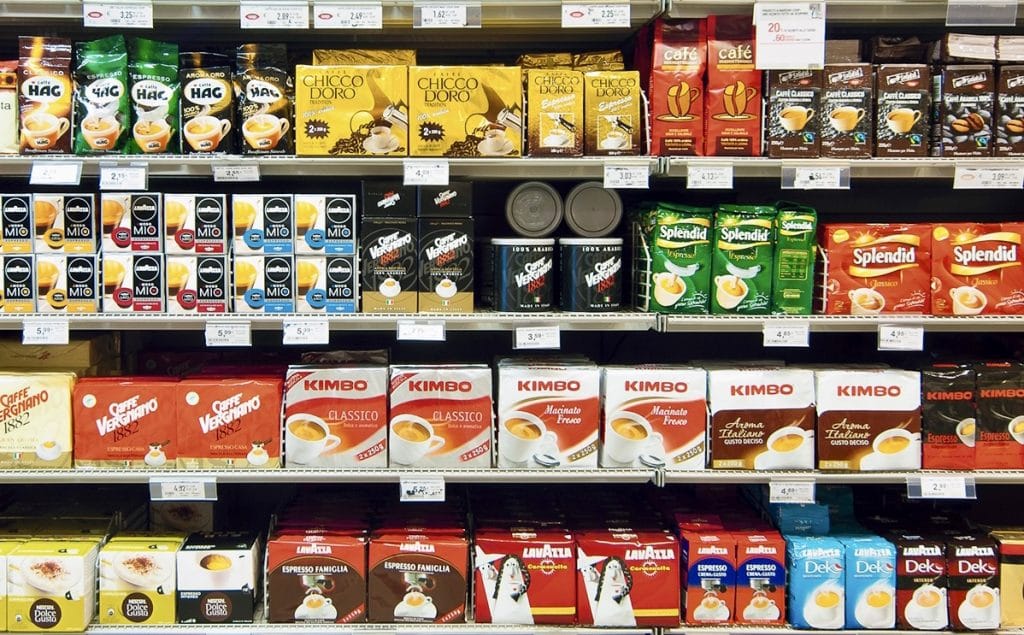 Caffè ritirato dagli scaffali dei supermercati di una nota marca: ecco i lotti richiamati!