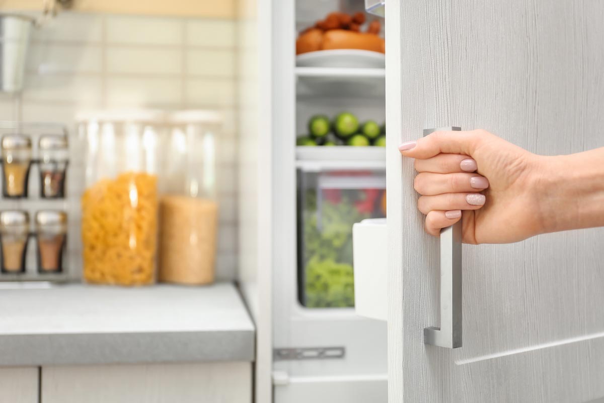 È normale che il frigorifero emani rumori di fischio?