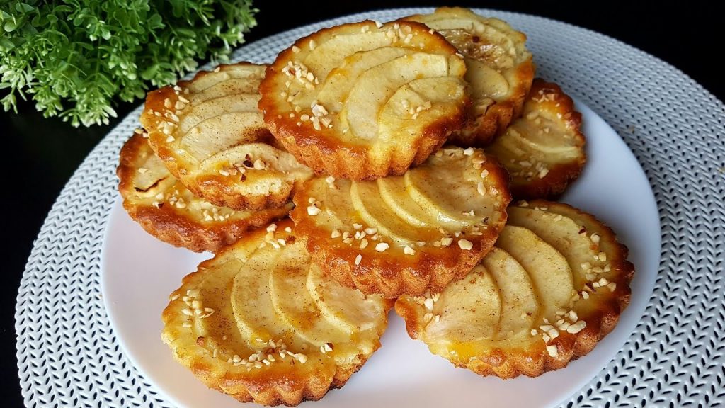 Dolci alle mele: preparate queste crostatine e le mangerete ogni giorno. Solo 160 Kcal!