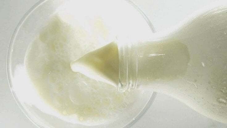 Latte scaduto
