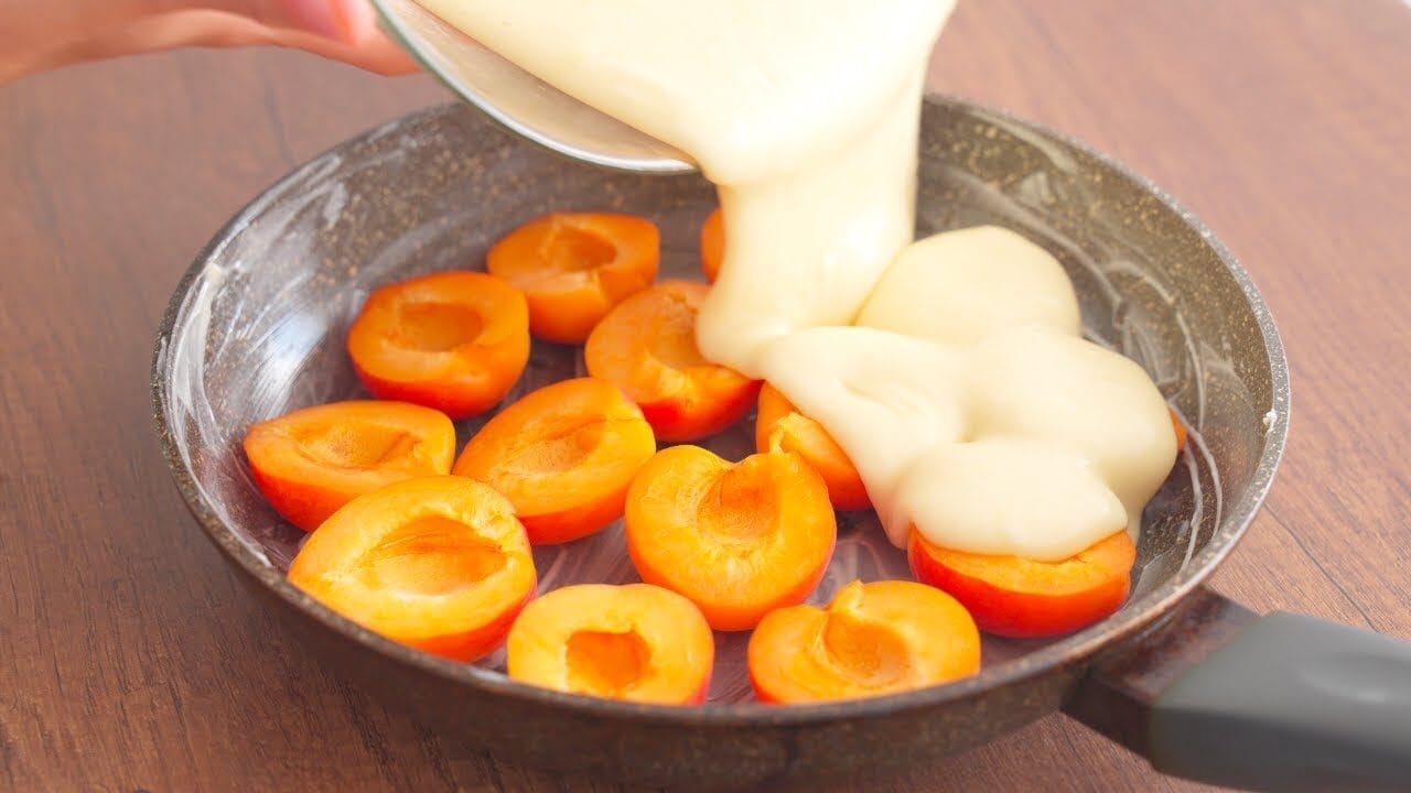 Torta di albicocche in padella