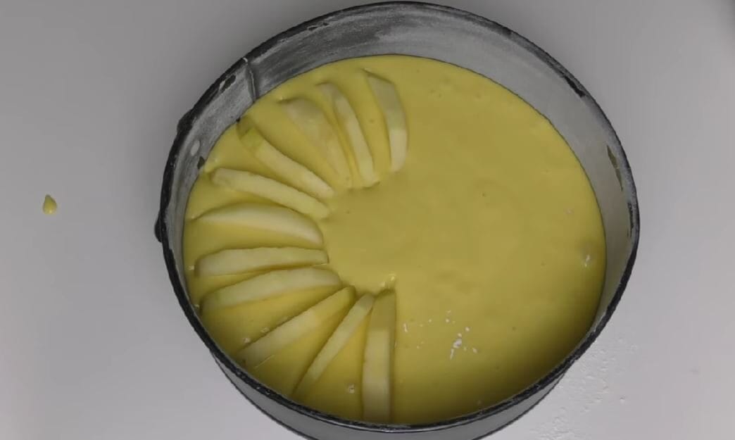 Torta allo yogurt e mele