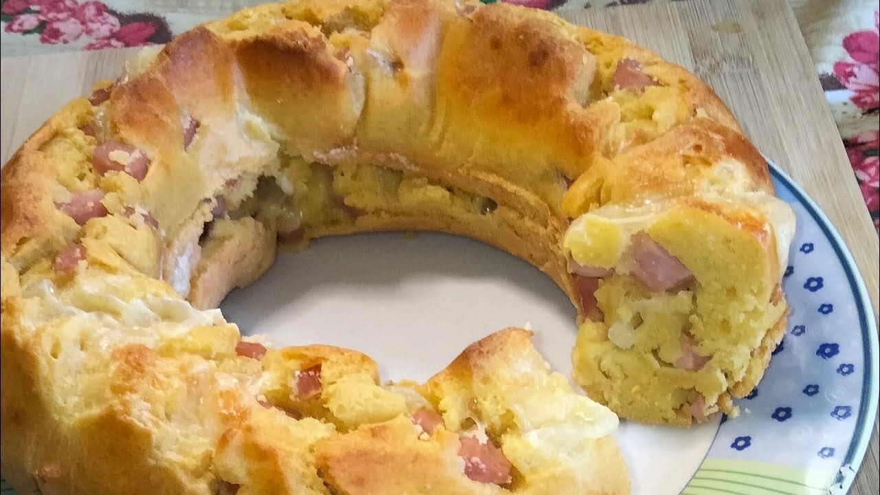 Ciambellone salato ripieno