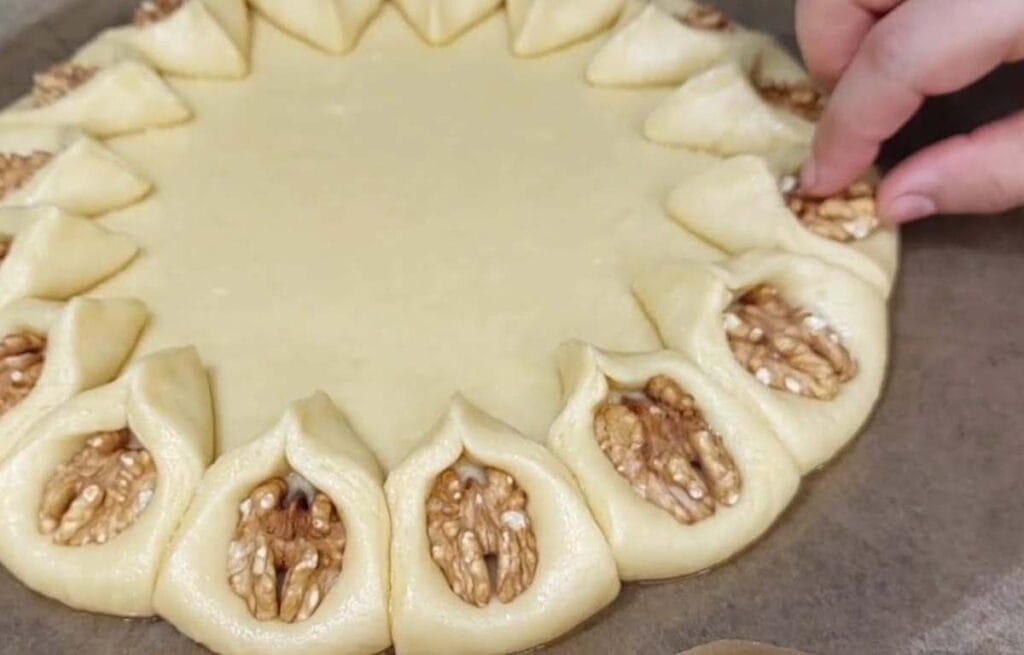 Mia nonna la torta di mele e noci la preparava così | Ora tutti mi chiedono la ricetta, eccola qui!