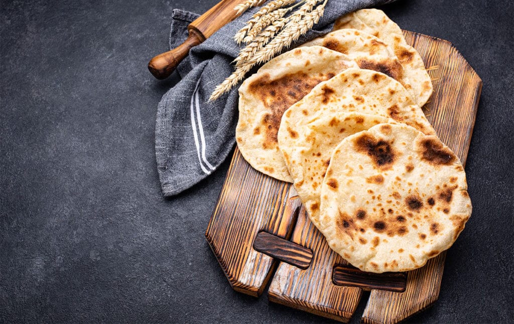 Con 1 patata, latte e della farina preparo delle focaccelle gustosissime | Ora non compro più pane | Solo 290 Kcal!