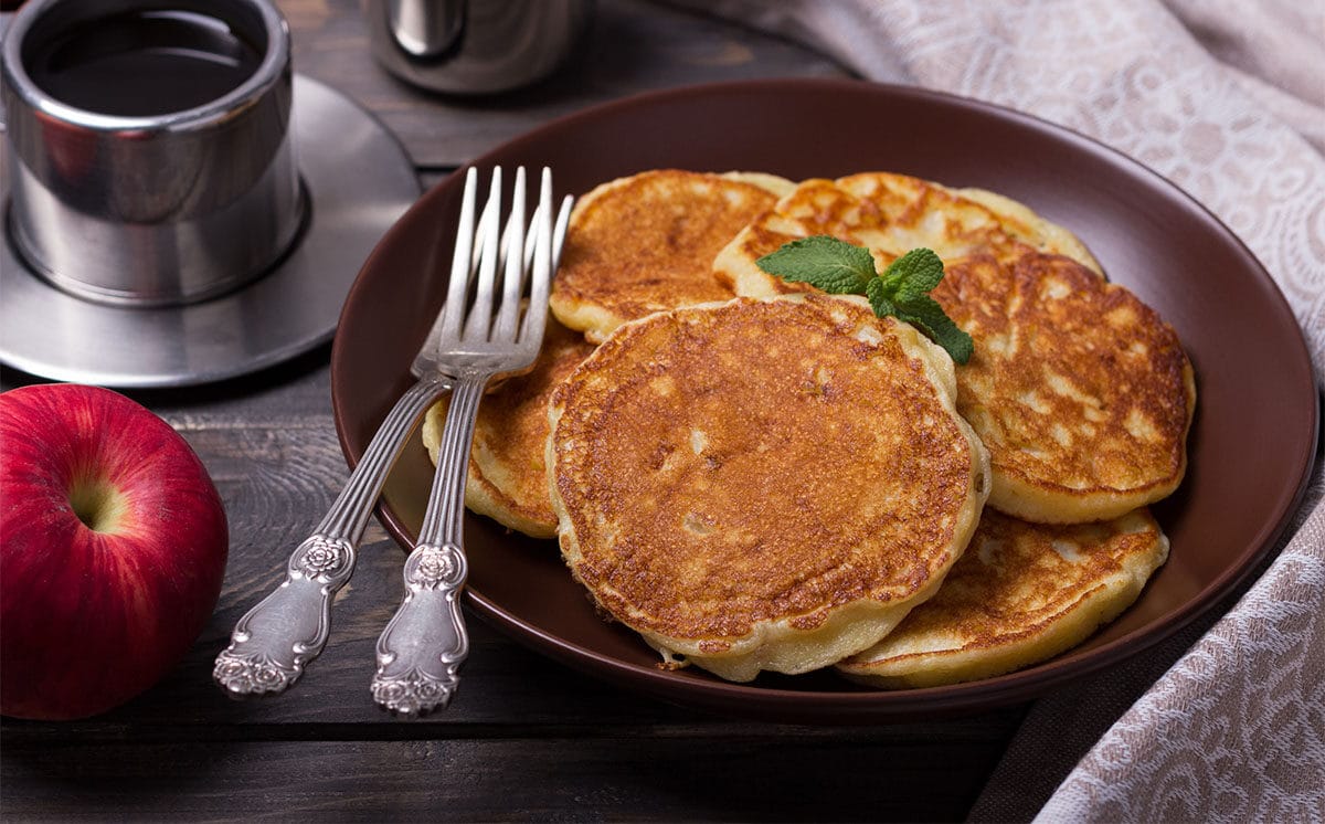 cottage-cheese-pancake-with-apples-2