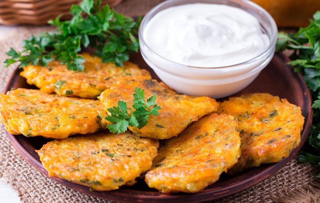 Ho preparato l’impasto per le frittelle di zucca, erano così buone che sono finite in un attimo | Solo 40 Kcal!