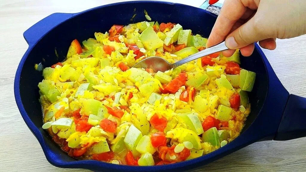 Zucchine, pomodori e carote: con questa ricetta ci cena tutta la ...